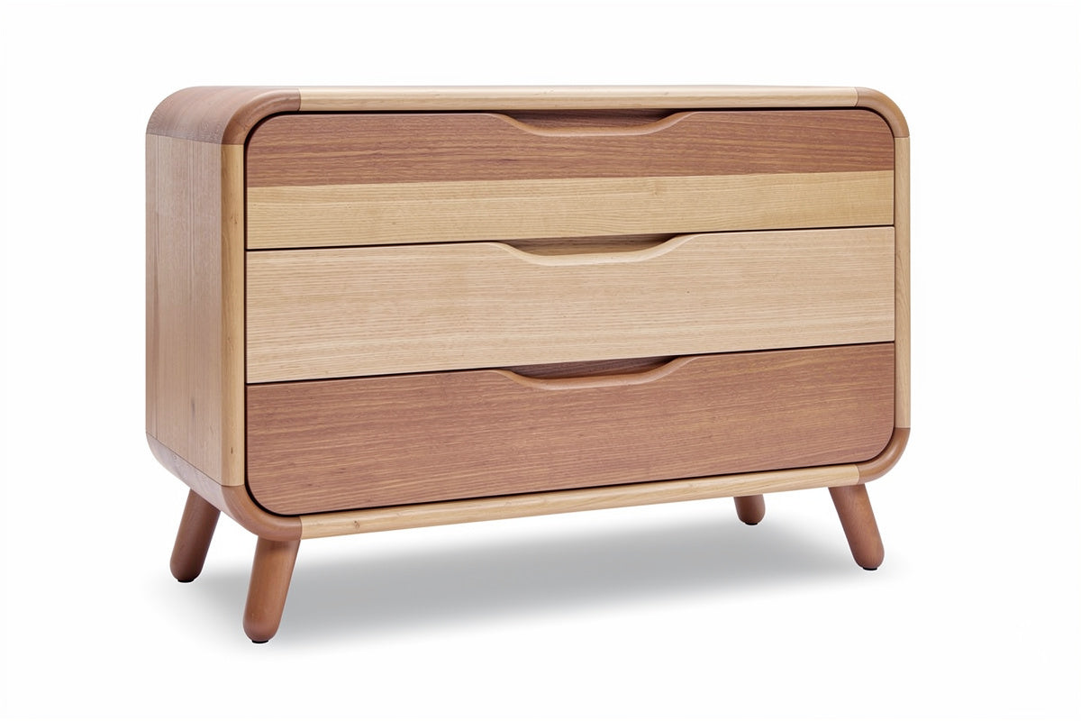 **Houten Ladekast met Drie Lades en Retro Ontwerp**